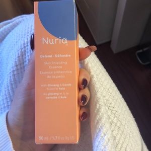 Nuria defend skin shielding essence